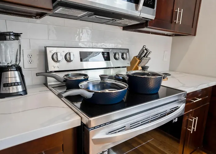 Spacious 3 Bed House Near Md Anderson With Free Parking & Wi-Fi