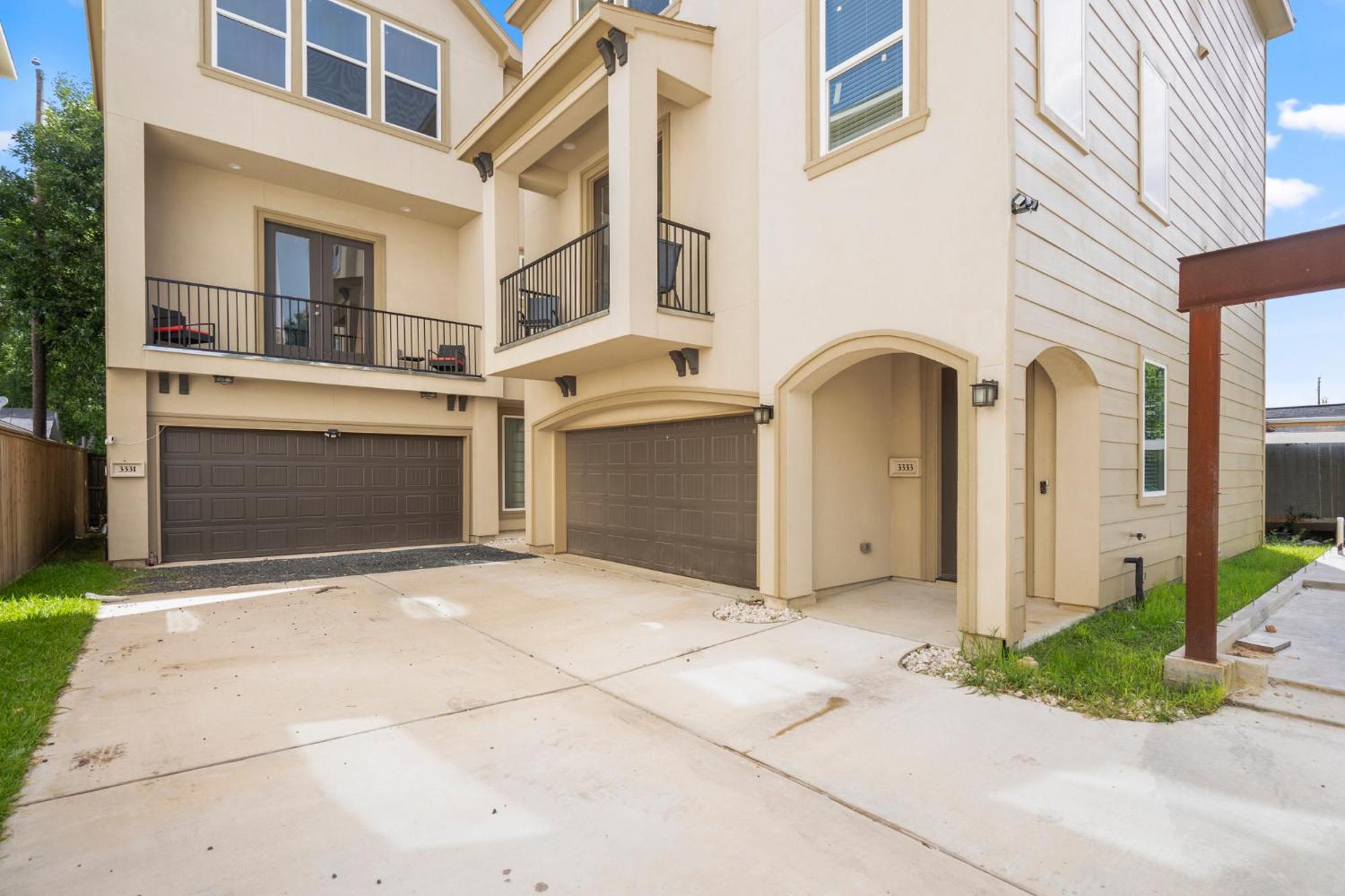 Spacious 3 Bed House Near Md Anderson With Free Parking & Wi-fi Hébergement de vacances Houston